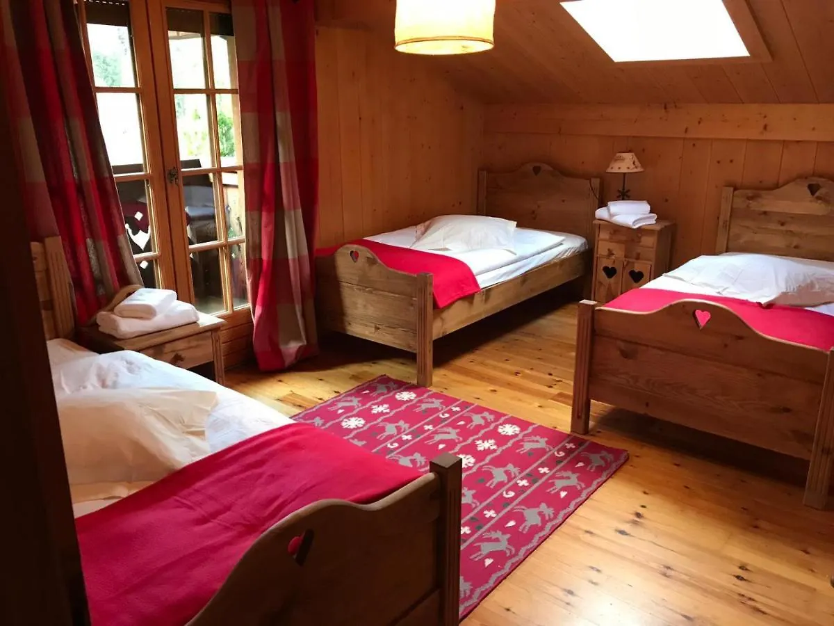 Thendia Montblanc Villa Les Houches 0*,
