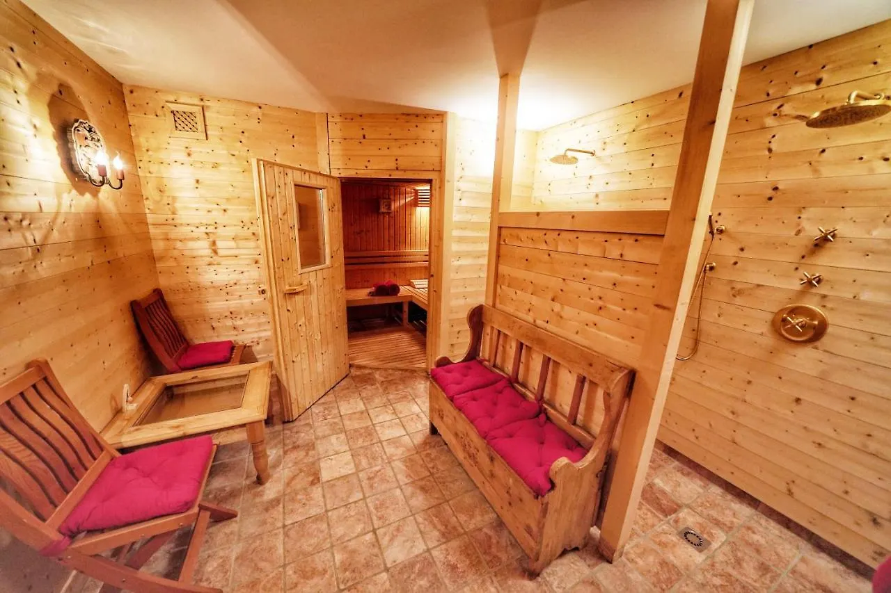 Thendia Montblanc Villa Les Houches 0*,