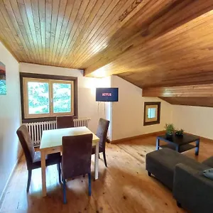 Apartment Mansarde Dans Maison Avec Jardin En Bord De Piste, Vue Montagne, Les Houches